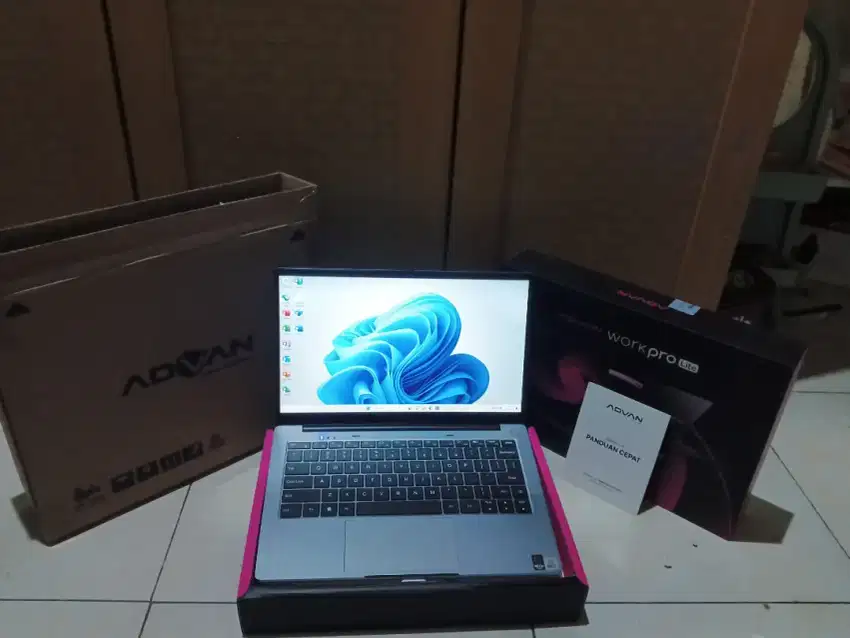 Laptop Advan Workpro Core i5 Gen 10 Mulus banget Garansi Resmi 1Tahun