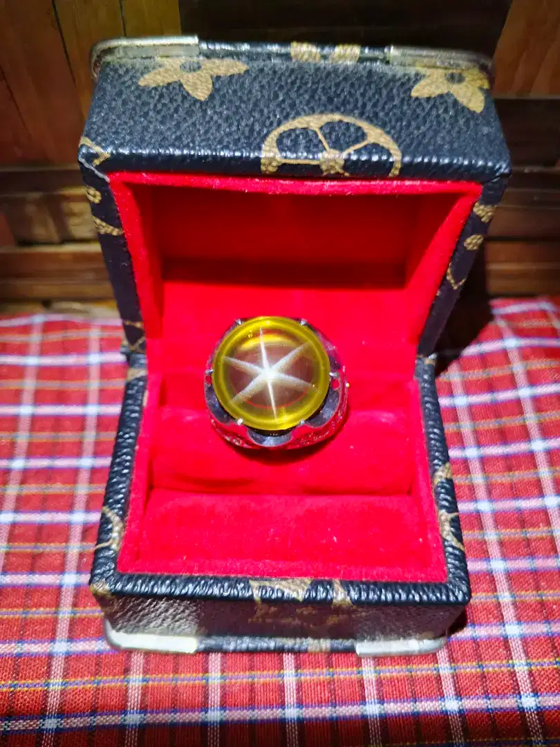 Cincin Permata STAR Quartz Spesial Boss