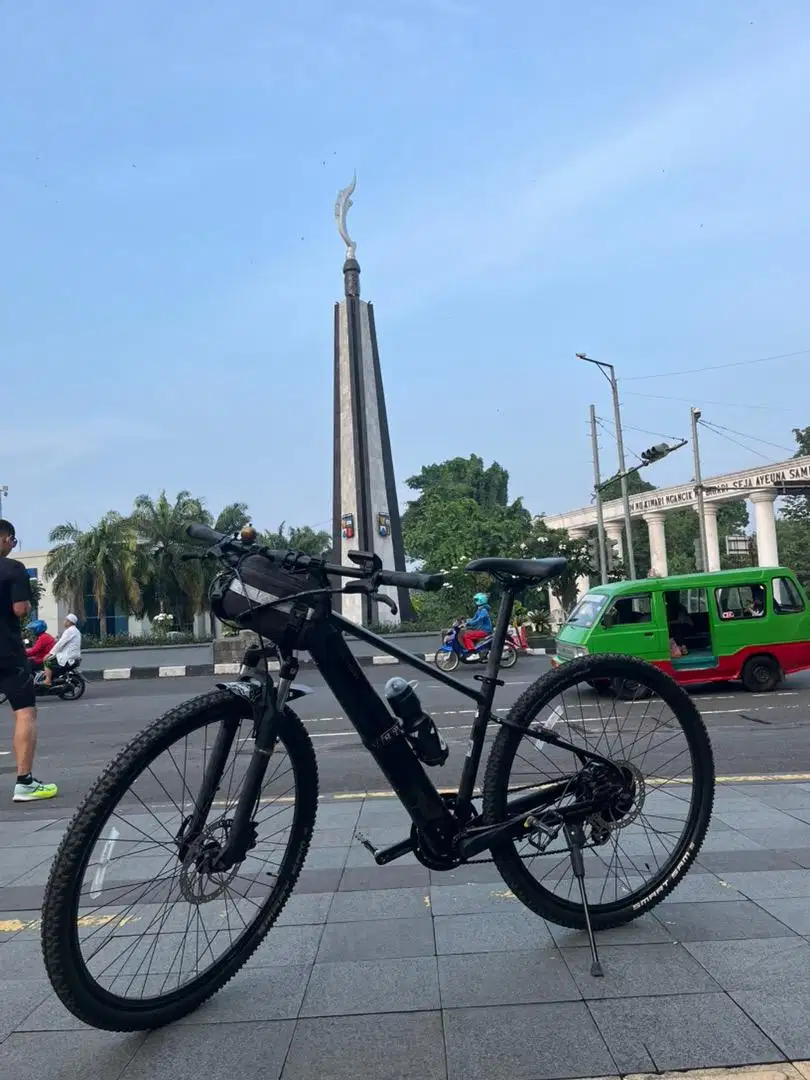 Sepedah E-bike Polygon