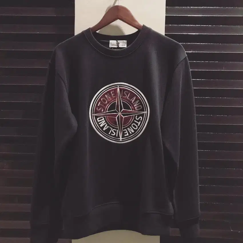 Stone Island 3D Thread Compass