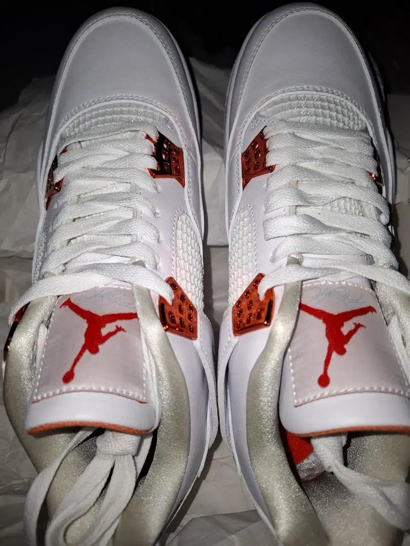 Air Jordan Retro 4 Metallic Orange