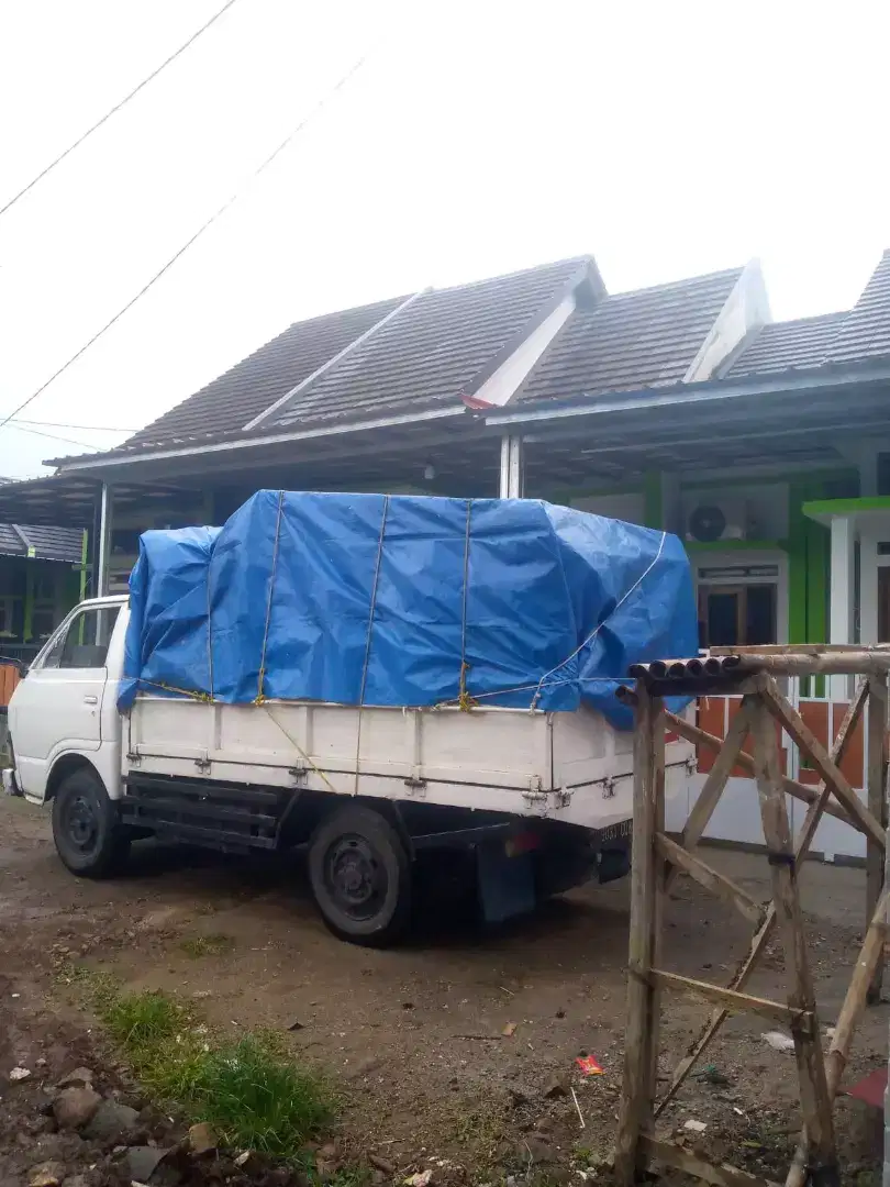 Menyediakan jasa Mobil engkel untuk pindahan rumah