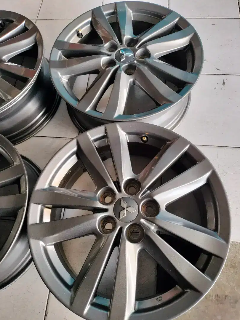 Velg Mitsubishi Outlander R.17 ori