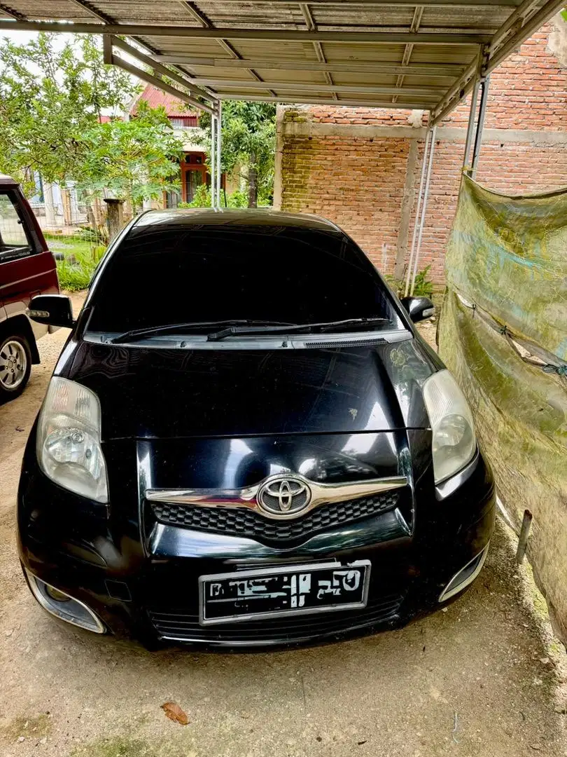 Yaris matic 2011 pemakaian pribadi