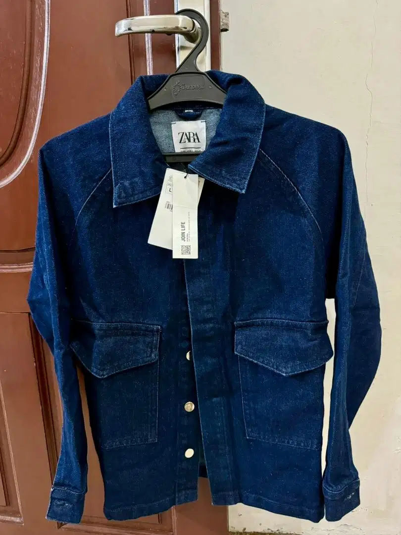 Jaket Zara Denim Biru Mewah size L