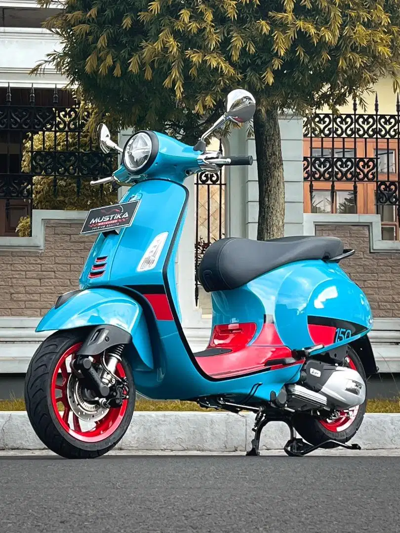 ODO 2000! Vespa Primavera S150 Color Vibe