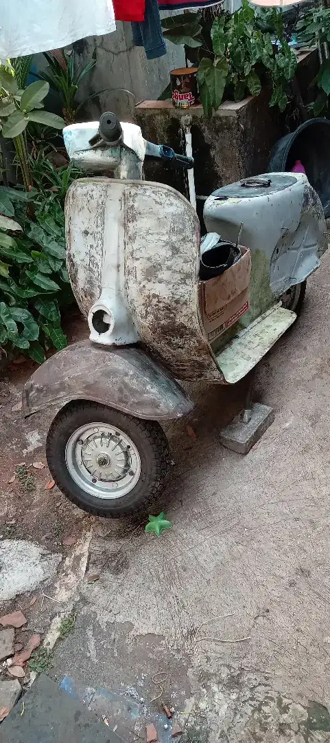 Vespa 150 super 1976