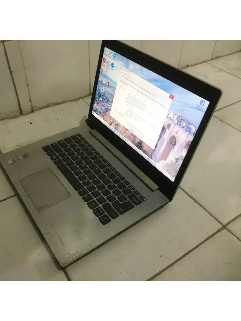 Laptop lenovo kelengkapan laptop dan charger