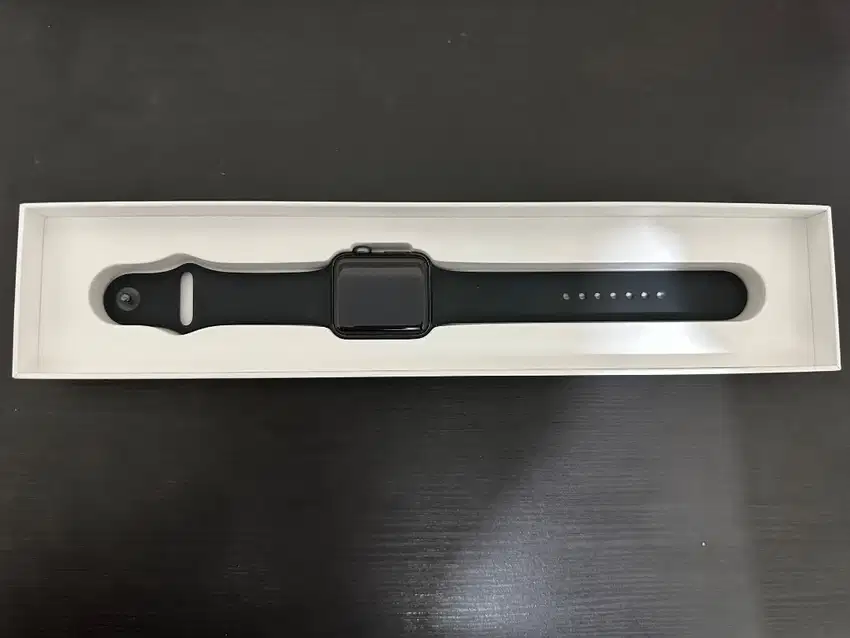 Apple Watch Series 3 Size 42mm Kondisi Mati Total