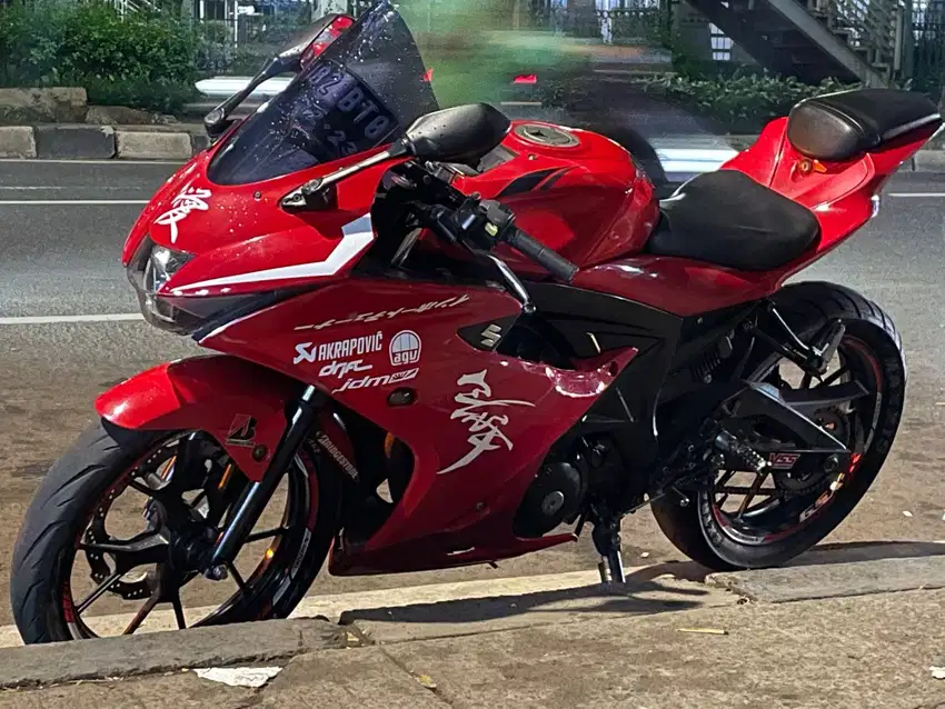 gsx-r 150 merah