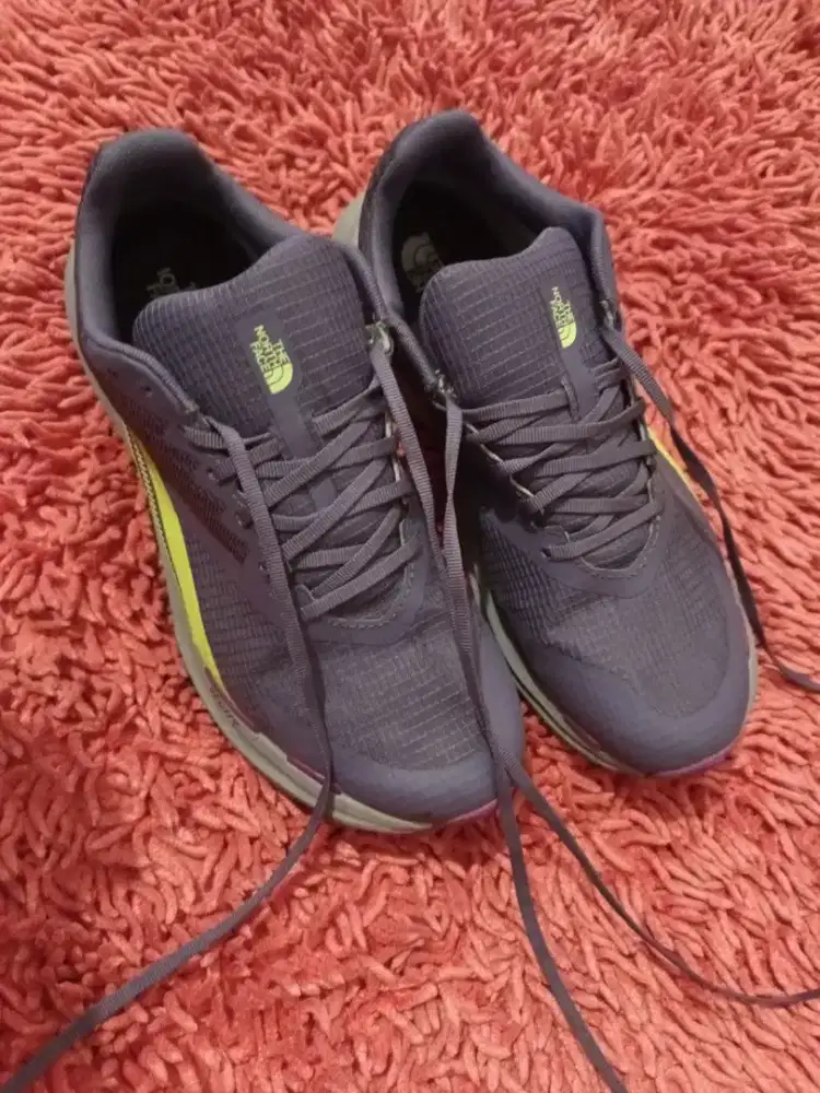 Dijual sepatu run north size 40