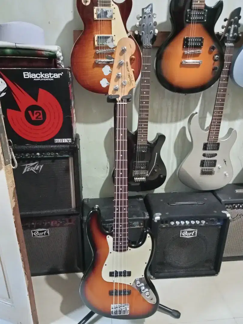 Bass squier Jazz Bass standard series