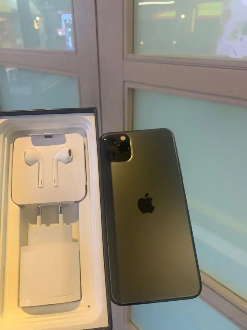 iphone 11 pro max 256gb jual sih mumpung ada