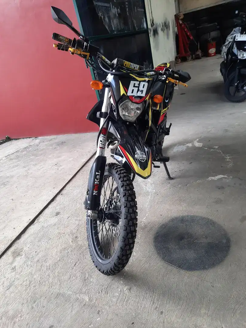 Dijual Kawasaki KLX 150 tahun 2015