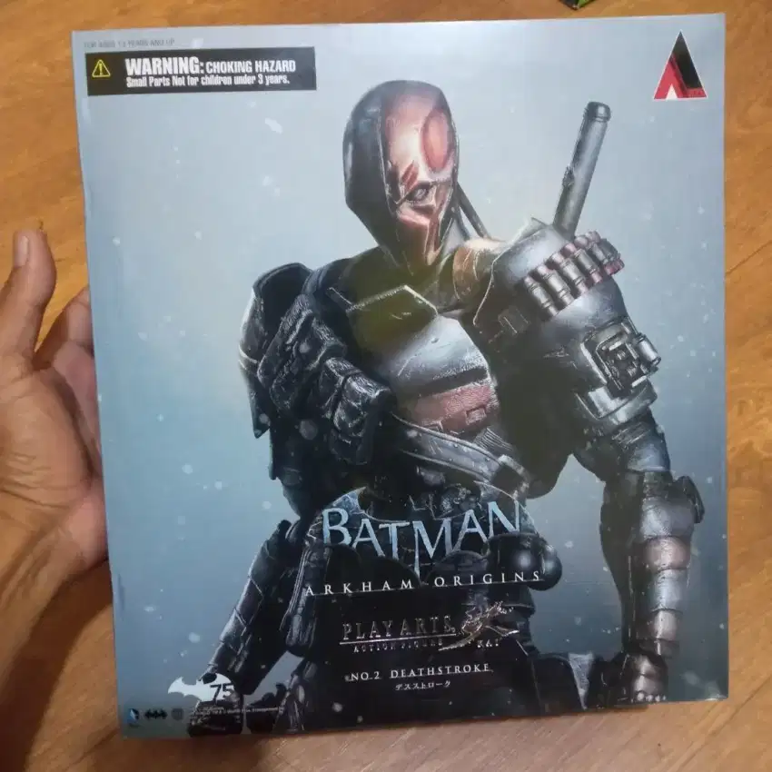 Deathstroke play arts arkham origins dc comic action figure batman