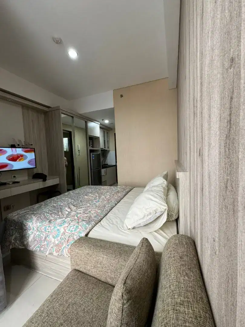 SEWA APARTEMEN HARIAN GREEN PRAMUKA CITY