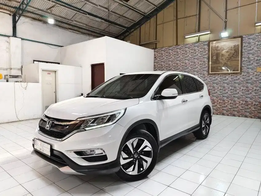 Honda CRV 2.4  RM 3 Facelift  AT  2015  Putih