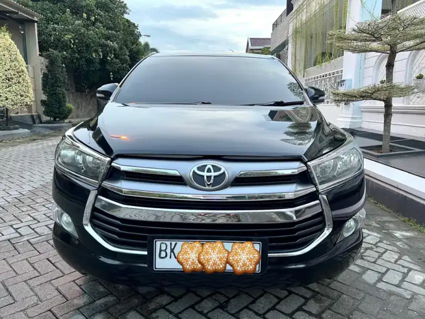 Innova Reborn 2,4 G Manual. DIESEL. 2017. Hitam Metalik