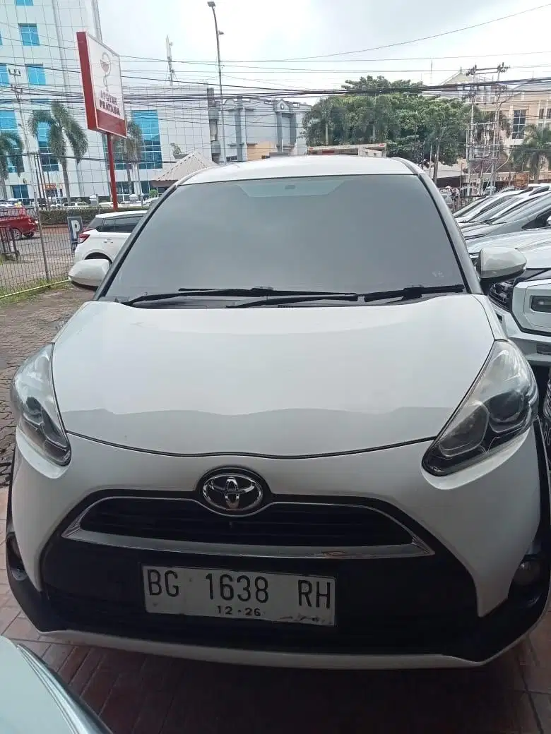 Toyota Sienta 1.5 V Bensin MT 2016