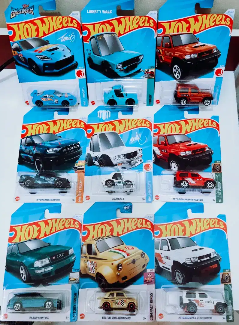 9 pcs Hot Wheels