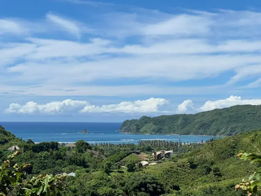 Tanah murah di sewakan dekat pantai Mawun dan tampah lombok. Full view