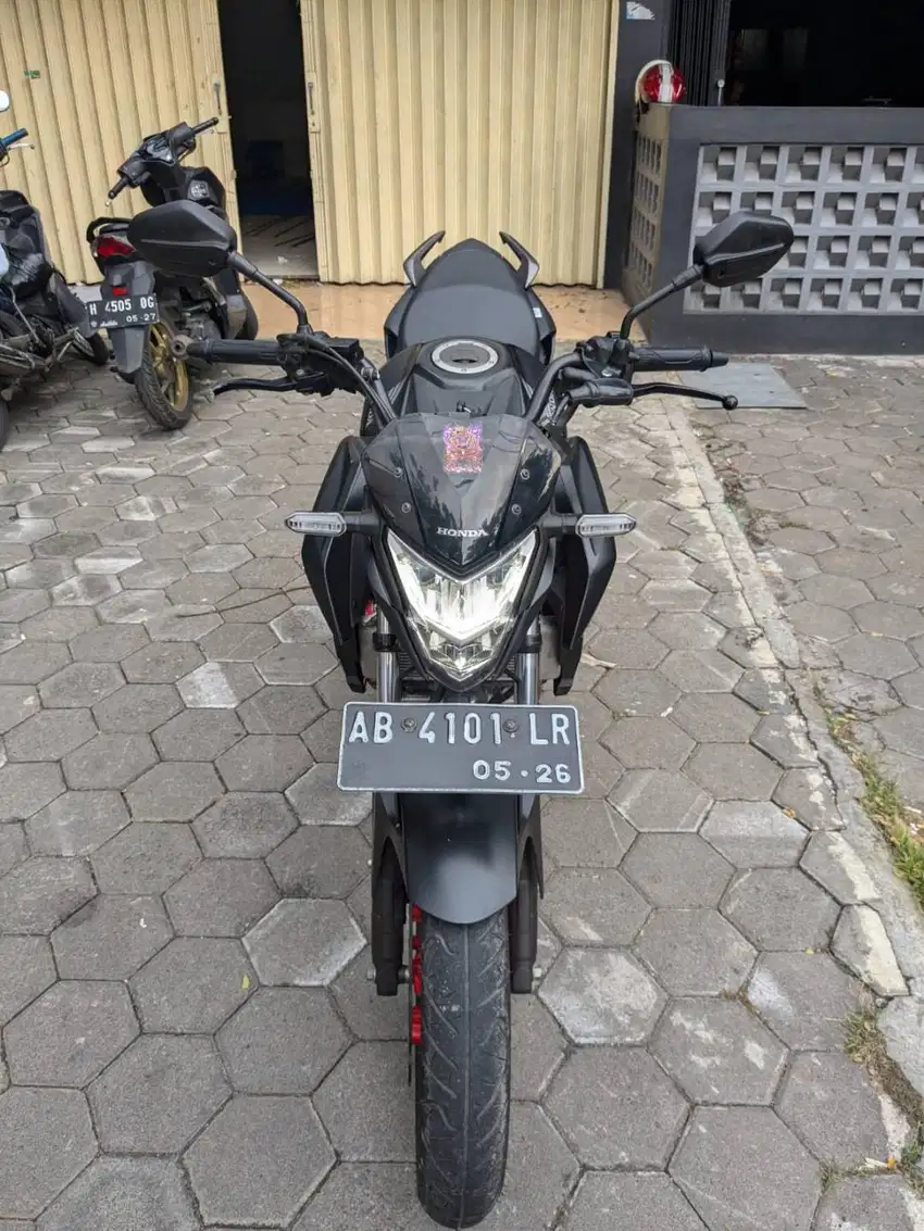 Honda CB150R Streetfire Tahun 2021