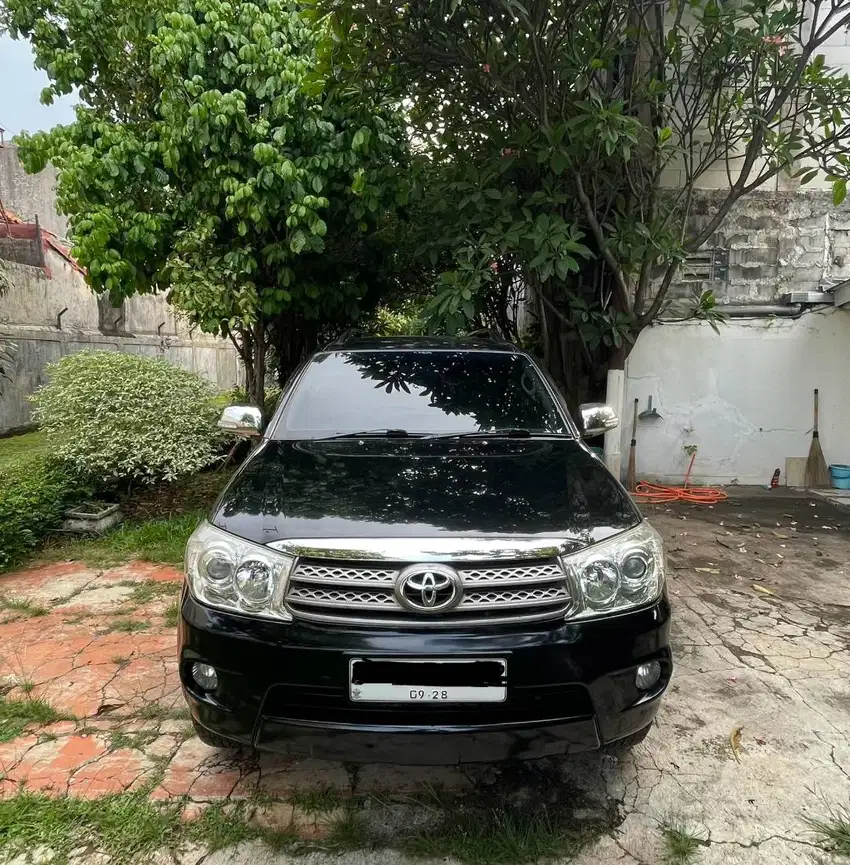 Toyota Fortuner 2.7 G Tahun 2010