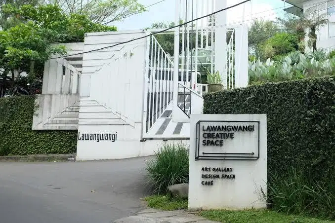 Dijual Lawangwangi Creative Space dan 2 Villa di Dago Bandung