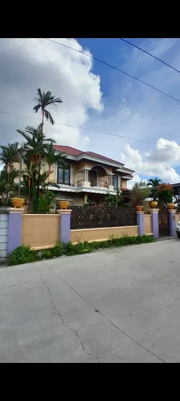 Rumah disewakan Jl.Biola