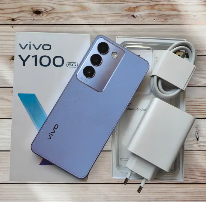 VIVO Y100 5G RAM (8/256) PURPLE SECOND LIKE NEW