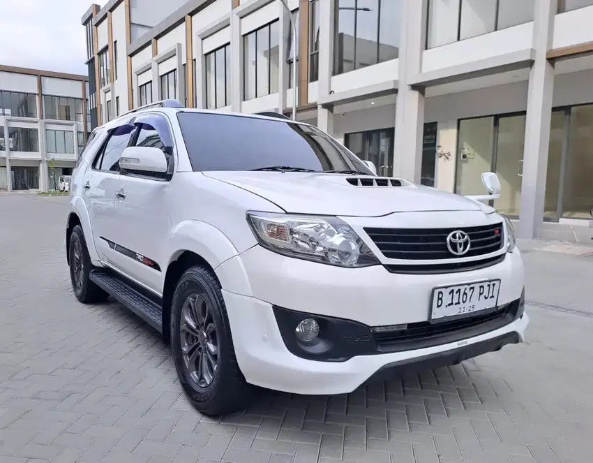 Toyota Fortuner 2.5 VNT TRD Diesel AT 2014