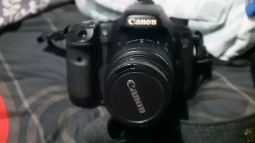 Dijual Kamera Canon EOS 7D 18-55mm