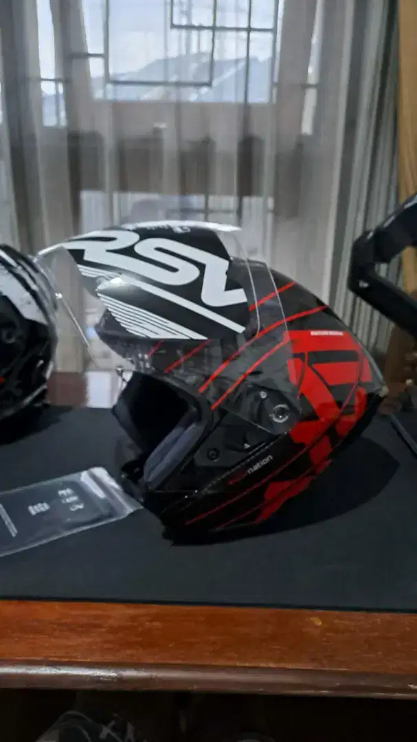 Helm RSV New windtail carbon