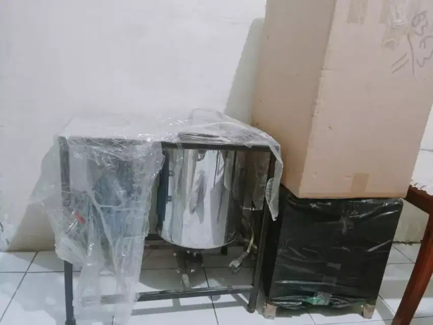 Mesin spinner (peniris minyak goreng)