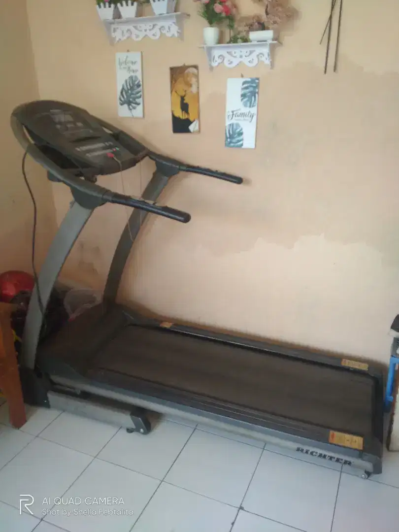 Treadmill Elektrik Digital Merk Richter Exodus S