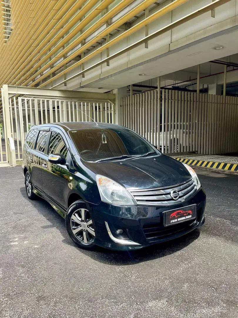 Nissan grand livina xv matic 2016