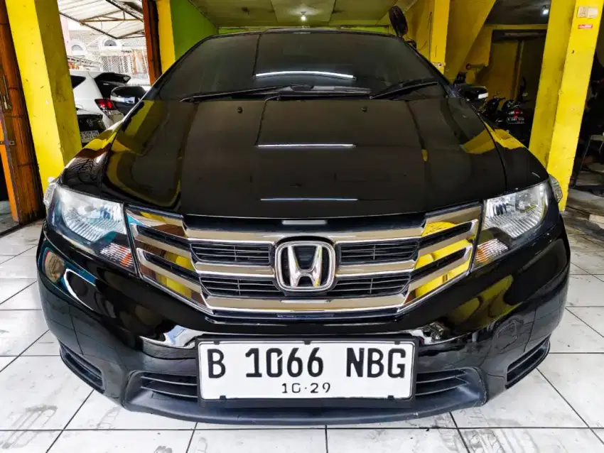 HONDA CITY E AT 2013 MATIC LIKE NEW GOOD CONDITION