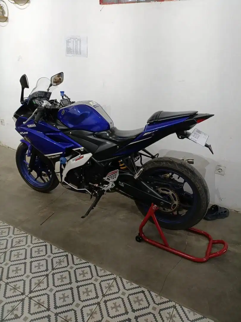 Yamaha R25 kondisi mantap