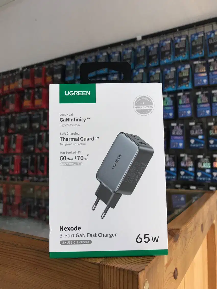 UGREEN Adaptor Nexode 3 Port GaN Fast Charger 65W - 10335