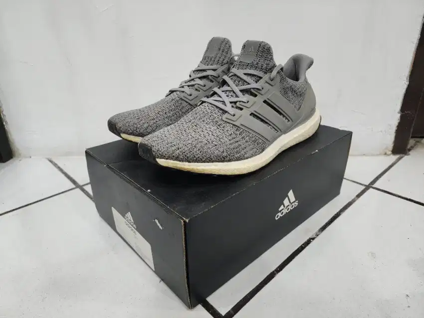 Sepatu Adidas Ultraboost 4.0 DNA Grey Size 49⅓ / US 14