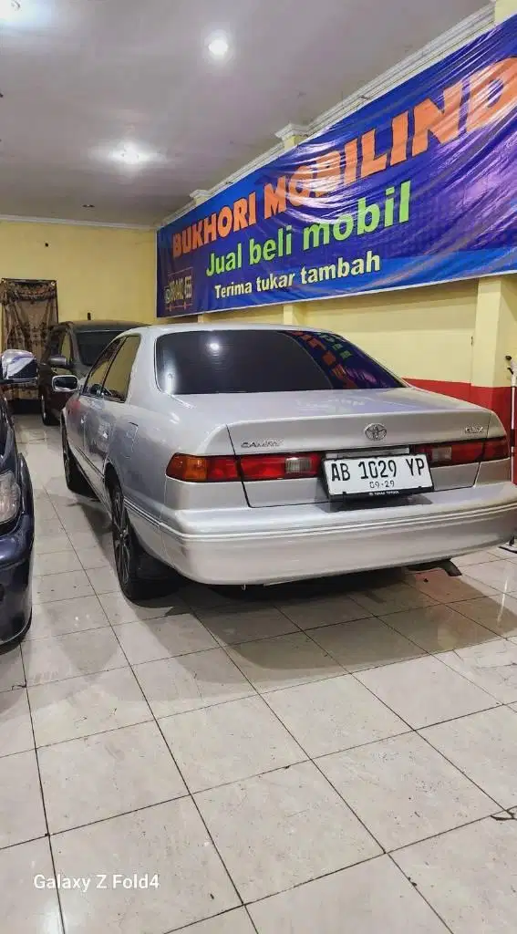 Toyota Camry g mt 2000 istimewa tinggal pake siap tt