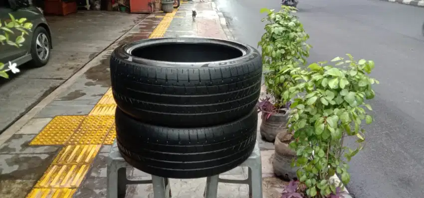 MJ ban 275/40/R22 Pirelli P Zero 2023 2pcs original range Rover hub Wa