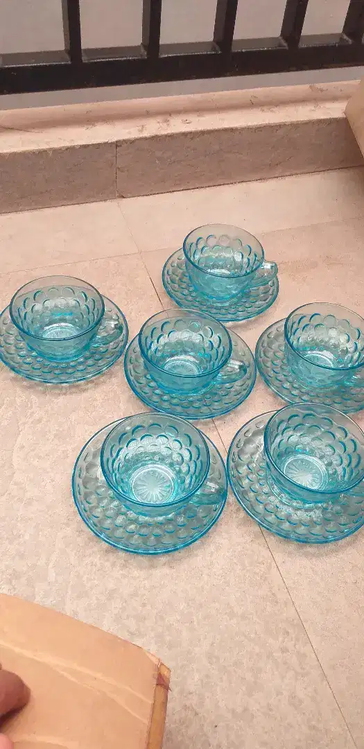 6 buah cangkir antik