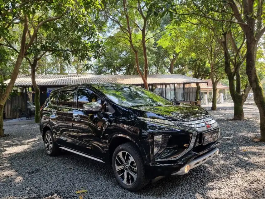 Mitsubishi Xpander 1.5 Ultimate AT Matic 2019 Hitam ASTINA MOBIL Cross