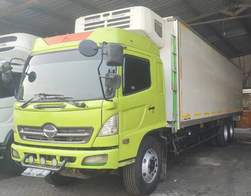 Hino Ranger FL 235 TI, Boks+Pendingin