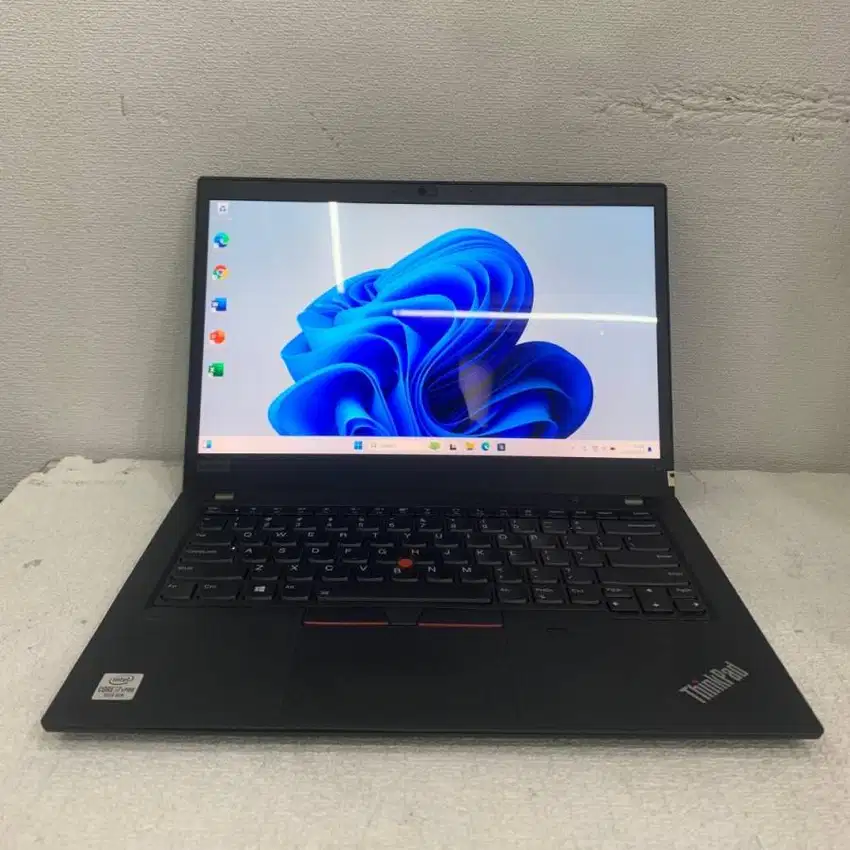 SPEK TINGGI LENOVO THINKPAD T14 CORE I7 GEN10 RAM 48/512GB 14INC M-TM