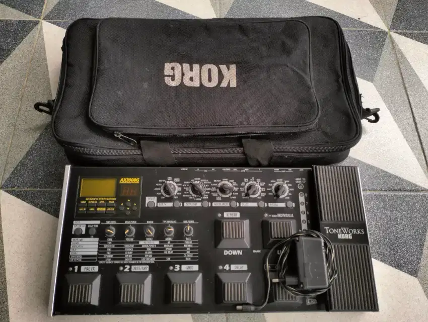 Efek gitar  korg ax3000