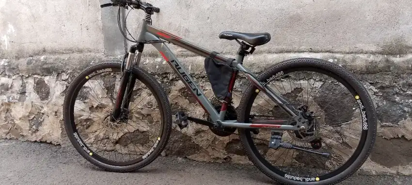 Sepeda MTB merk RUGEN