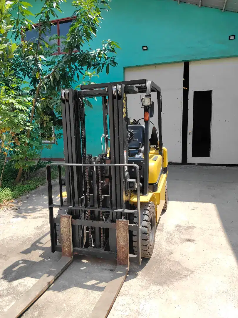 Forklift 2.5 ton Yale tahun 2018