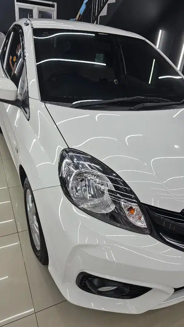 Honda Brio Satya Putih 2016